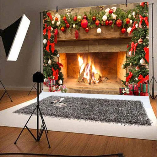 Vista 6 de Lofaris Telón de fondo de chimenea de Navidad de 5 x 3 pies, diseño vintage de árbol de fuego, medias rojas, regalos de fondo de fotografía