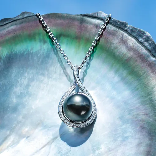 Vista 3 de Collar con colgante de perlas negras de Tahití de 0.433-0.472 in con colgante de moissanita, perlas negras seleccionadas a mano AAAA, moissanita