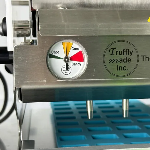Vista 4 de Truffly Made Depositante de dulces compacto universal 3L con 4 pistones