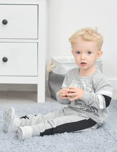 Vista 3 de Menglang Conjunto de 2 piezas de camiseta de manga larga y pantalón deportivo para niños pequeños