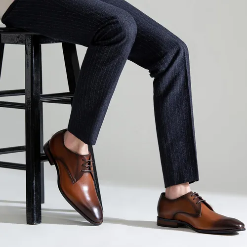Vista 2 de Jousen Zapatos de vestir para hombre, zapatos de cuero formales Oxford Derby, zapatos de vestir retro Brogue Wingtip para hombres