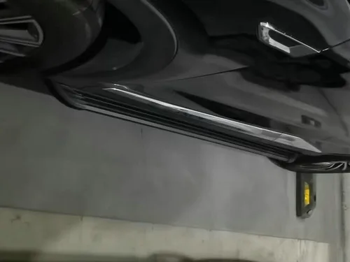 Vista 3 de Estribos aptos para Audi Q8 2019 2020 pedales laterales barras de aluminio negro