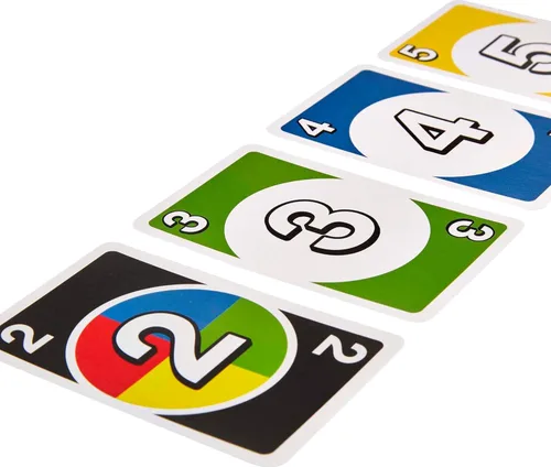 Vista 5 de Mattel Games Juego de 3 juegos con UNO, Skip-Bo y DOS, juegos de viaje para niños y noche familiar con caja de lata de almacenamiento