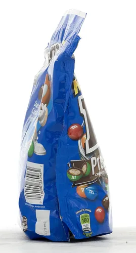 Vista 4 de M&M's Pretzel Chocolate Candy Bolsa de 30 onzas