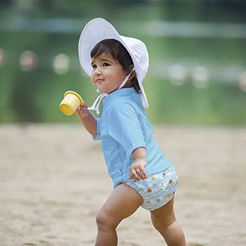 Vista 2 de I play by green Sprouts - Pañal de natación reutilizable y absorbente juego de gorro de natación