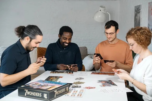 Vista 7 de Asmodee Juego de mesa 7 Wonders (nueva edición) - Lleva tu civilización a la prosperidad, juego de estrategia para niños y adultos, a partir de 10