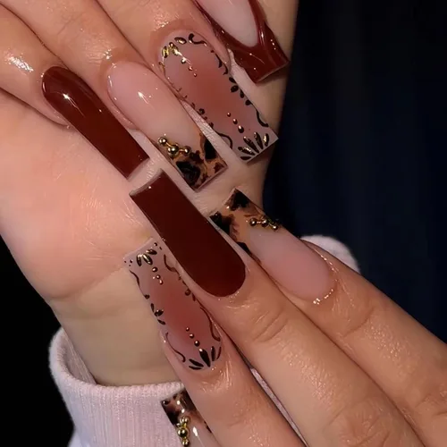 Vista 11 de IMSOHOT Uñas postizas largas cuadradas a presión, puntas francesas de onda verde, uñas postizas con diseños de dijes de mariposa dorada, gel C1-01