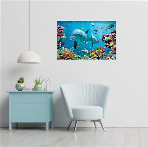 Vista 2 de BUY ART FOR LESS Póster artístico de arrecifes tropicales y delfines con licencia oficial, 36 x 24 pulgadas, impresión decorativa, papel de póster