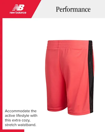 Vista 5 de New Balance Pantalones cortos deportivos para niños, paquete de 2 pantalones cortos de malla de rendimiento que absorben la humedad para correr