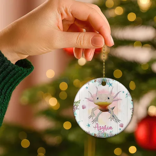 Vista 6 de Hyturtle Adorno de Navidad personalizado para los amantes de los ajolotes – Just A Girl Who Loves Axolotls Adorno de cerámica con nombre