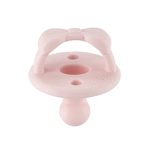 Vista 2 de Itzy Ritzy Juego de 2 chupetes de ortodoncia de silicona, 0-6M, ballet y Zapatilla de ballet y prímula (0-6 meses)