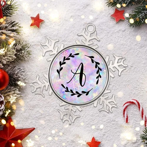 Vista 4 de Adorno de copo de nieve de letra A con inicial de copo de nieve, corona negra, adorno con monograma para decoración de árbol de Navidad, adornos