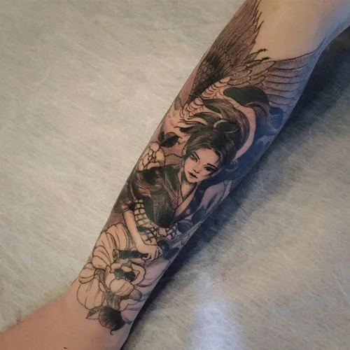 Vista 6 de 6 hojas de tatuajes temporales de geisha japonesa para adultos, calcomanías de tatuaje falsas de grúa de flores de geisha, arte corporal impermeable