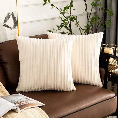 Vista 126 de UGASA - Fundas de almohada decorativas de terciopelo suave y sólidas de Navidad para sala de estar/sofá, 16 x 16 pulgadas, 2 unidades, color burdeos