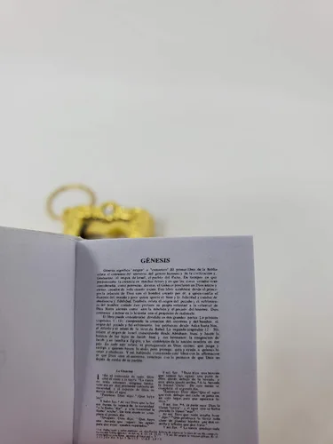 Vista 4 de Llavero bíblico con texto en inglés y dorado (12 unidades)