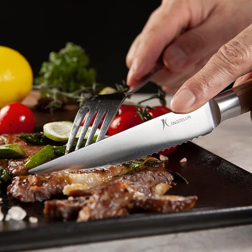 Vista 6 de kangdelun - Juego de cuchillos para carne ultra afilados de 8 piezas, cuchillas dentadas de 4.5 pulgadas, acero inoxidable de alto carbono