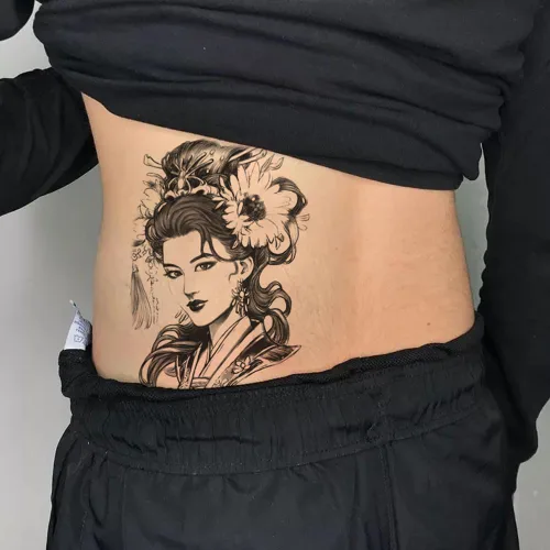 Vista 4 de 6 hojas de tatuajes temporales de geisha japonesas para mujer, color blanco y negro, Samurai Fox Koi, impermeables, tatuajes falsos para mujeres