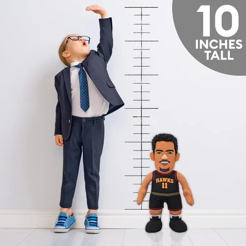 Vista 2 de Bleacher Creatures Atlanta Hawks Trae Young 10" Figura de Peluche - Una Superestrella para Jugar y Exhibir
