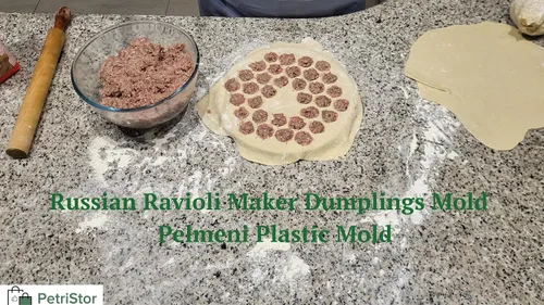 Vista 8 de Molde de bolas de masa hervida para ravioles rusos - Molde plástico Pelmeni - Carne de pelmeni siberiano - Máquina para hacer bolas de masa