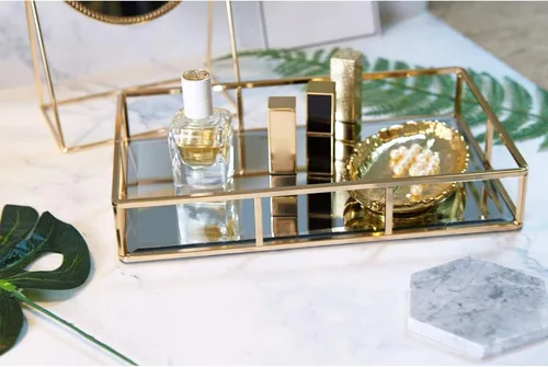 Vista 2 de Bandeja con espejo PuTwo, bandeja dorada para cómoda, bandeja decorativa de metal, bandeja de joyas y perfumes, bandeja para maquillaje para Dorado