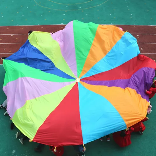 Vista 7 de Juego de paracaídas arcoíris para niños, 6, 10, 12 pies con 16 asas, 16 pies, 20 pies, juego de tienda de campaña para niños, gimnasia, juego