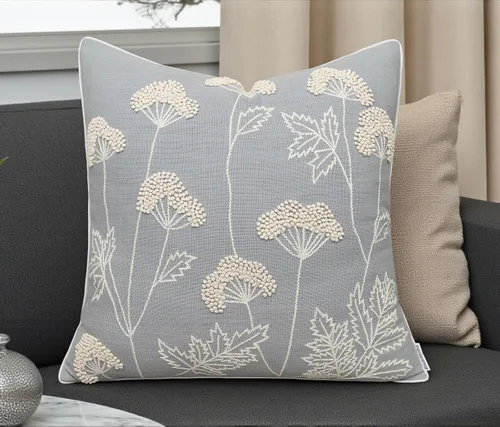 Vista 9 de Rudransha Funda de almohada bordada a mano con flores silvestres, 18 x 18 pulgadas, algodón marfil, floreciente