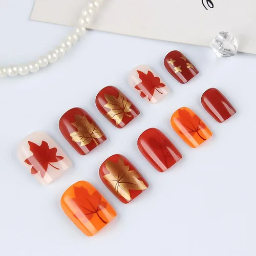 Vista 4 de Uñas postizas a presión de otoño, uñas postizas cortas cuadradas de MABKJLF con diseños de hojas de arce, pegamento brillante en uñas, uñas
