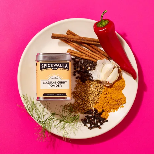 Vista 2 de Spicewalla Madras Curry en polvo de 3.6 onzas, condimento indio, sin OMG, sin gluten