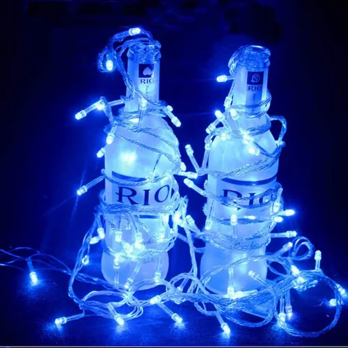 Vista 4 de Luces de Navidad azules enchufables de 66 pies, 200 luces LED conectables para árbol de Navidad, 8 modos de luces de cadena para interiores