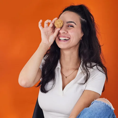 Vista 7 de Snacklava - Galletas de pistacho y sésamo, paquete de 6 (54 piezas)