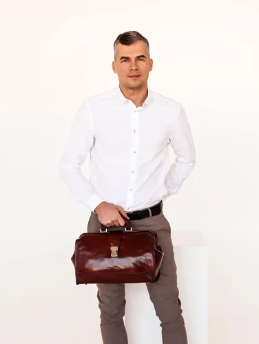 Vista 2 de Time Resistance Bolso médico de cuero unisex marrón