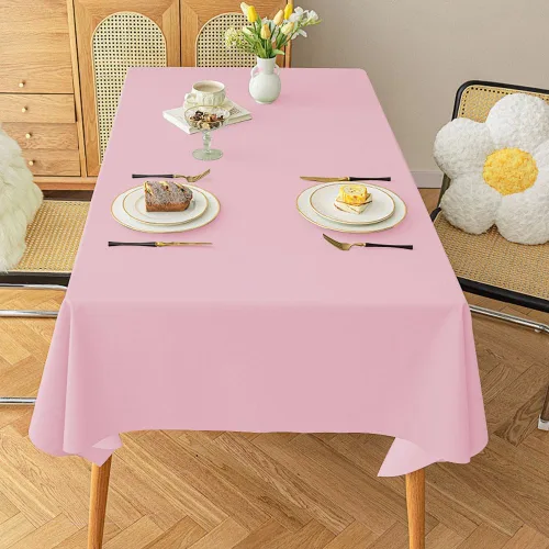 Vista 2 de Mantel de plástico rosa claro (paquete de 2), funda de mesa de comedor de 54 x 108 pulgadas para mesa rectangular, manteles desechables