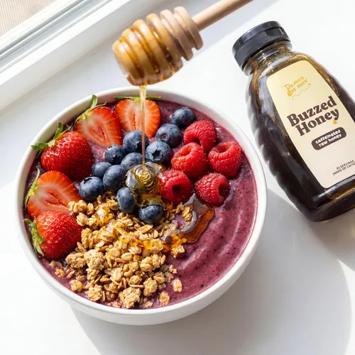 Vista 5 de Buzzed Honey Preentrenamiento natural: miel cruda con cafeína de té verde, beta alanina y electrolitos, energía limpia y refuerzo de resistencia