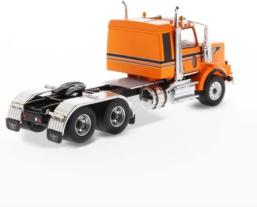 Vista 2 de Diecast Masters Western Star 4900 SB Sleeper Tandem Tractor - Cabina naranja metalizada con rayas negras 1/50