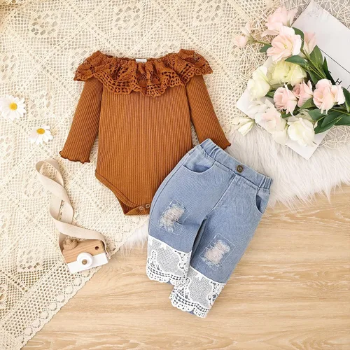 Vista 29 de Conjunto de ropa de bebé niña para bebé, mameluco de encaje blanco de manga larga + pantalones de mezclilla