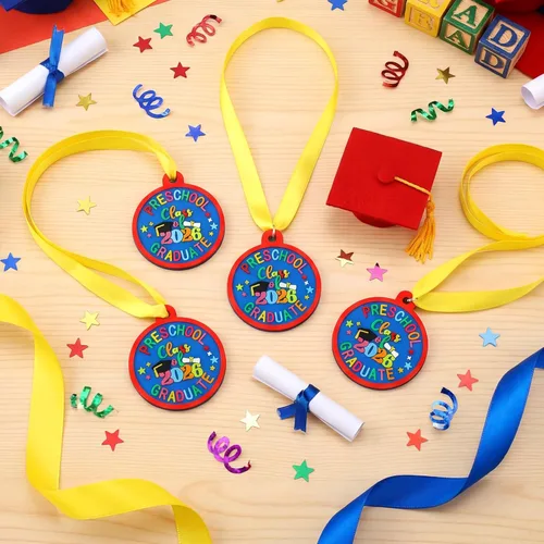 Vista 2 de Sratte Medalla de graduación preescolar de jardín de infantes para niños, medallas de premio de graduación con cinta amarilla para el cuello