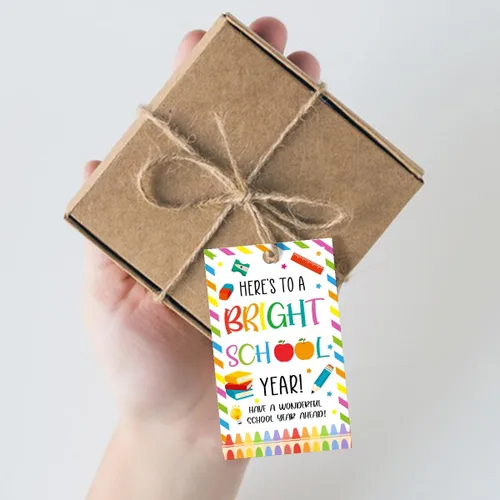Vista 5 de Etiquetas divertidas para bolsas de regalo de regreso a clases, divertidas etiquetas de regalo para el primer día de escuela, etiquetas de regalo
