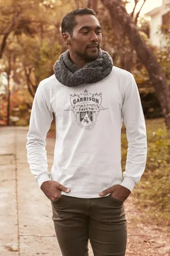 Vista 5 de Pop Threads Peaky Blinders Merchandise The Garrison Tavern Camiseta de manga larga completa