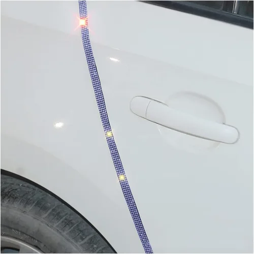 Vista 11 de 4 piezas de protectores de borde de puerta de coche con brillo, pegatinas de tira anticolisión para puerta lateral de auto con diamantes, cinta