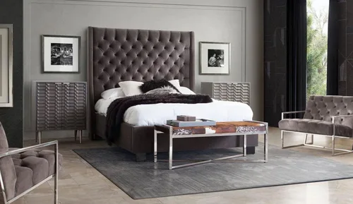 Vista 4 de Park Avenue - Cama de tamaño Queen con alas vintage en terciopelo gris ahumado por Diamond Sofa