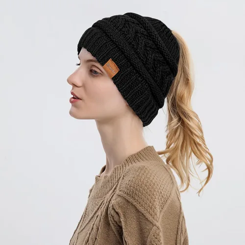 Vista 3 de Rosoz 1&2 Packs Ponytail Beanie for Women,Winter Warm Beanie Tail Soft Stretch Cable Knit Messy High Bun Hat