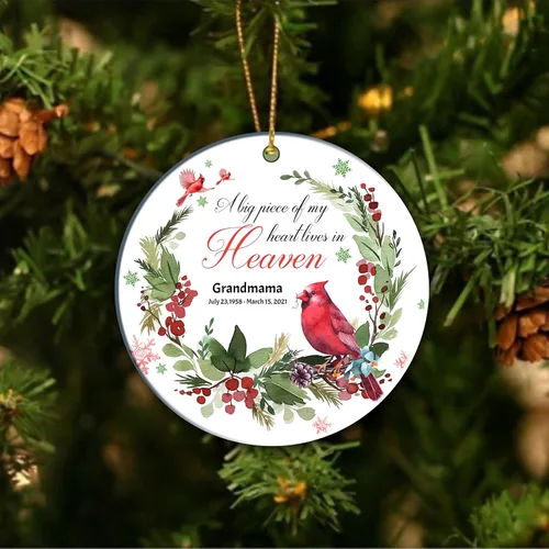 Vista 4 de Adorno conmemorativo personalizado, decoración colgante de árbol de Navidad conmemorativo de cardenales, adorno personalizado de cerámica