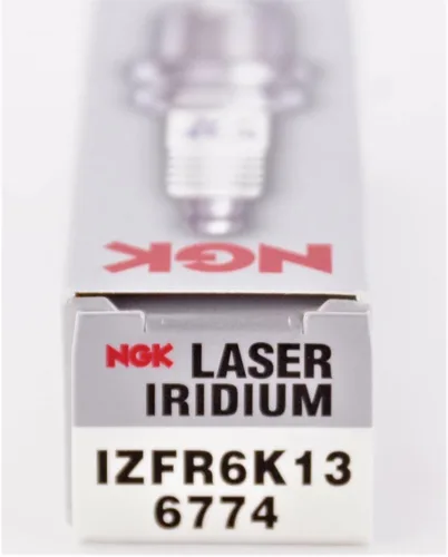 Vista 8 de NGK 6774 Bujías Premium de Láser de Iridio IZFR6K13 Paquete de 4