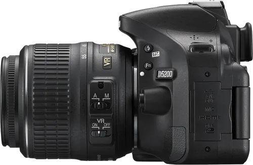 Vista 5 de Nikon D5200 24.1 MP CMOS Digital SLR con 0.709-2.165 in f/3.5-5.6 AF-S DX VR NIKKOR Zoom Lens (negro) (Descontinuado por el fabricante)