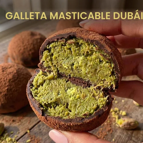 Vista 3 de Juego de barra de chocolate Dubai DIY – Kit creativo de galletas masticables de Dubai con relleno de malvavisco y estilo Dubai Kit de postre