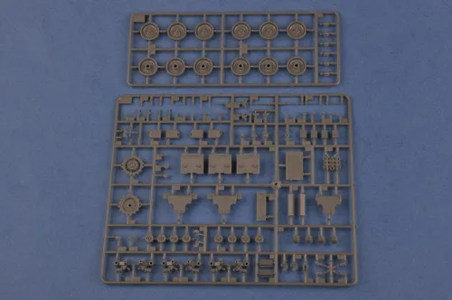 Vista 8 de Hobby Boss Kit modelo Nagmachon de IDF APC (escala 1/35)