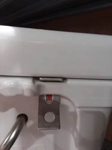 Vista 7 de Cooler Lock compatible con 20 cofres de hielo duros RTIC Soporte de bloqueo seguro resistente para la máxima protección del refrigerador, soporte