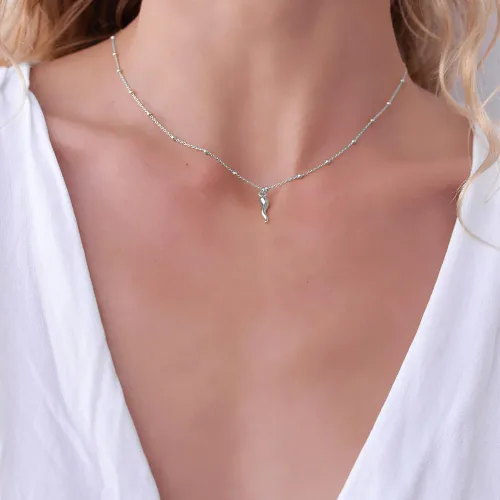 Vista 5 de FRONAY - Collar de cuerno rojo italiano, chapado en oro de 14 quilates, colgante de cornicello de buena suerte