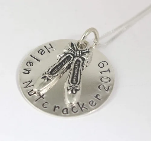Vista 4 de Collar personalizado de cascanueces de ballet de bailarina, regalo de baile personalizado