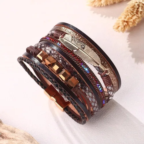 Vista 7 de Fesciory - Pulsera de leopardo para mujer, estilo bohemio de cuero multicapa con perlas de cristal